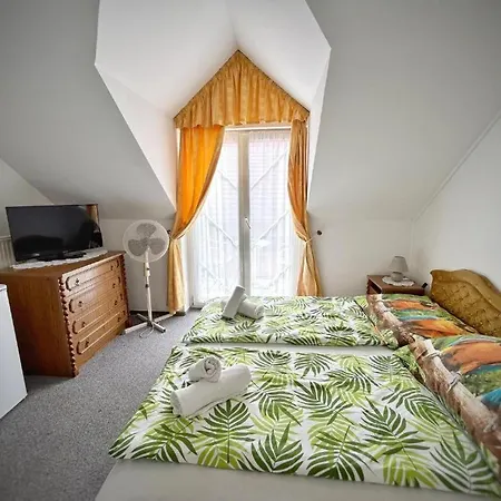 Alloggio in famiglia Fonix Wellness ** Apartman