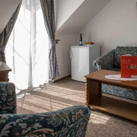 Alloggio in famiglia Fonix Wellness ** Apartman Hévíz