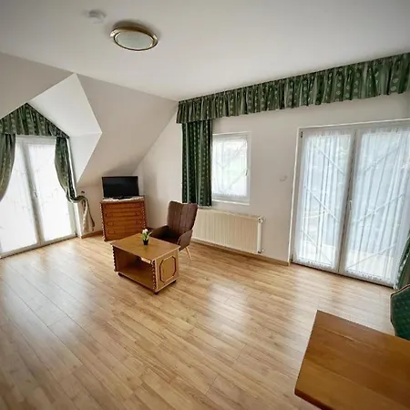 Fonix Wellness ** Apartman Homestay Heviz