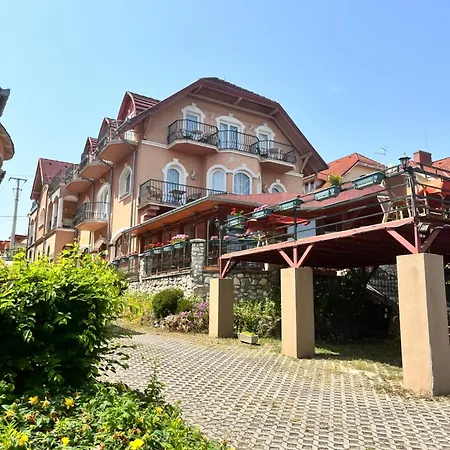Fonix Wellness ** Apartman Heviz