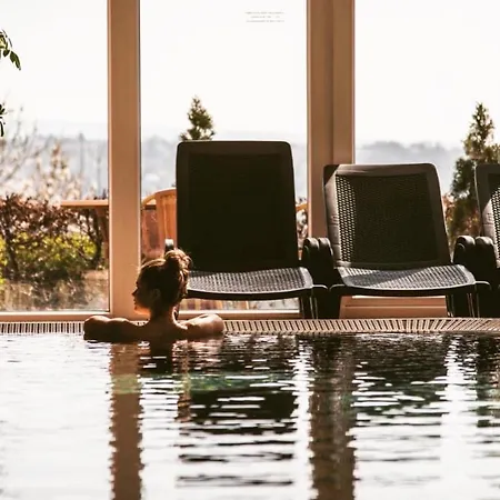 Fonix Wellness ** Apartman Gazde/Camere de închiriat *